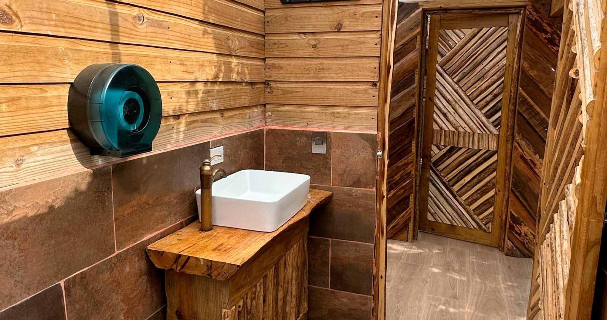 Glamping Ecolodge Cueva De Las Aguilas Педерналіс Екстер'єр фото